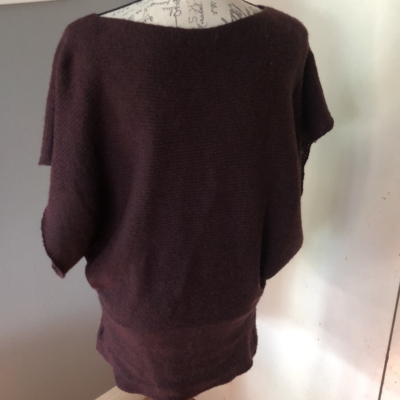 CAbi Pull Over Short Sleeve Sweater, size M - Picture 4 of 6